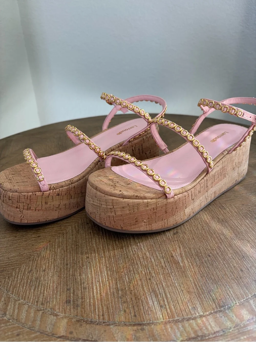 Larroude Gio Melanina Flatform in Tulip Patent Leather (NEVER BEEN WORN)